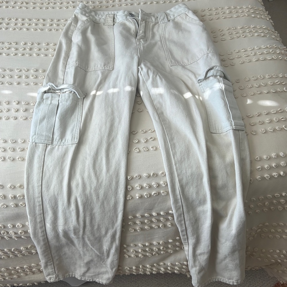 side small, straight leg cargo, cream color
